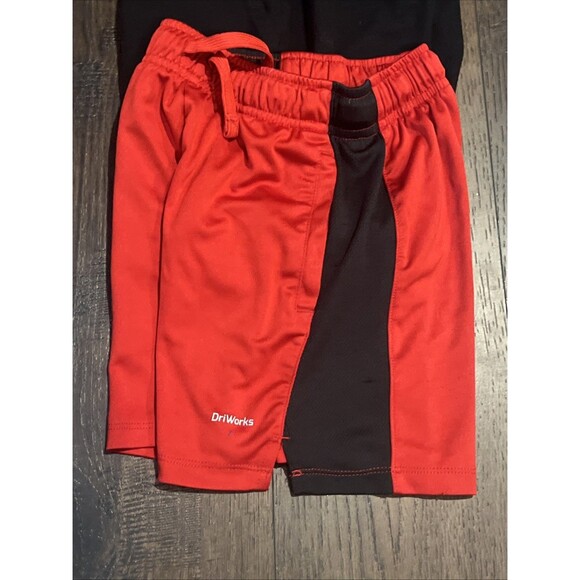 Boys Size 6-7 Clothes Bundle 12 Piece Lot Summer Minecraft, Nike, Sports, Hulk+ - Picture 11 of 12